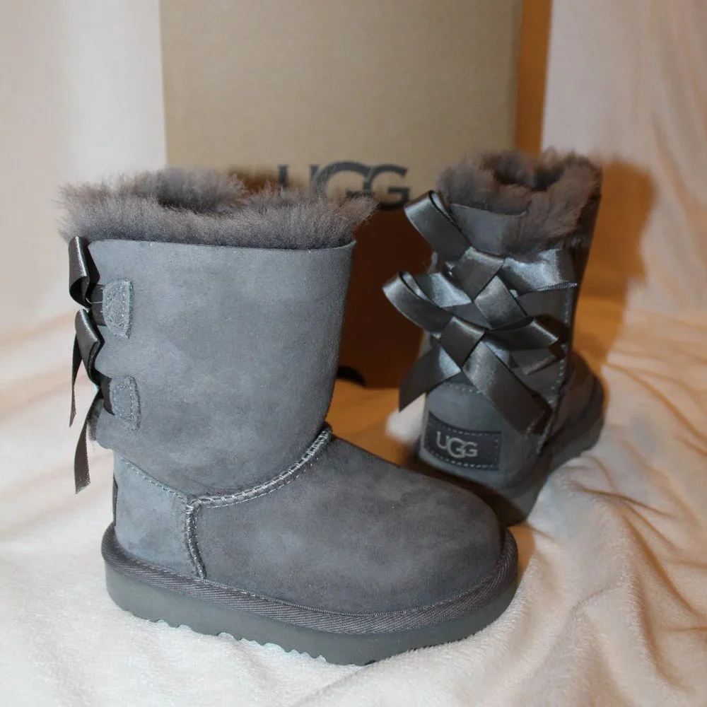 NIB UGG BAILEY BOW II WATER RESISTANT SUEDE SHEARLING LINED WINTER BOOTS GRAY
